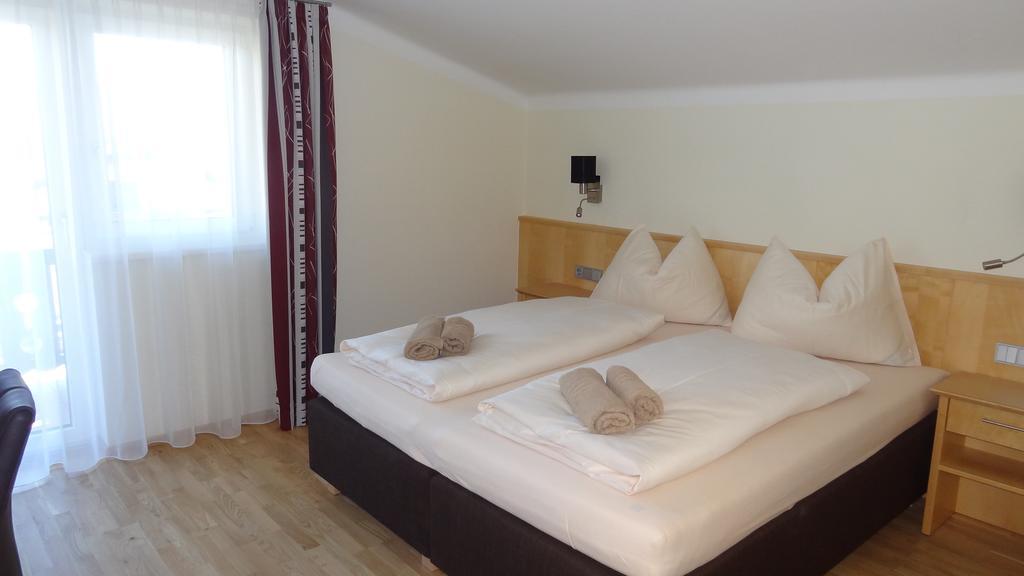 Appartements Gassner บรุค อันแดร์ โกรสส์กลอคเนอร์ชตราสเซอ ภายนอก รูปภาพ