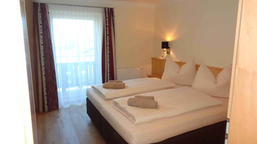 Appartements Gassner บรุค อันแดร์ โกรสส์กลอคเนอร์ชตราสเซอ ภายนอก รูปภาพ