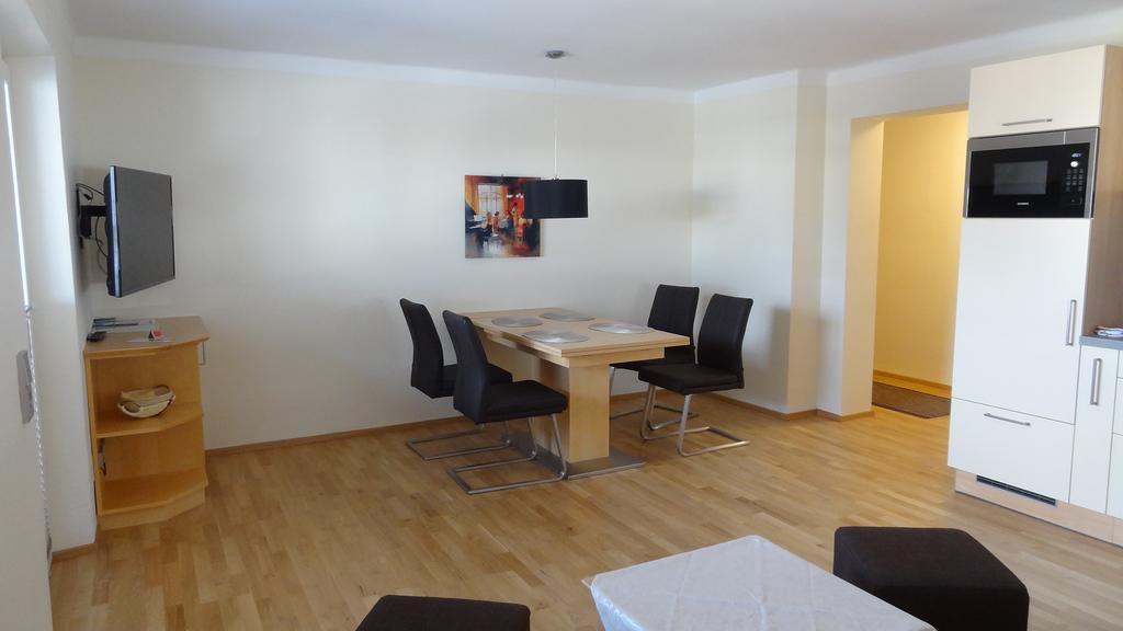 Appartements Gassner บรุค อันแดร์ โกรสส์กลอคเนอร์ชตราสเซอ ภายนอก รูปภาพ