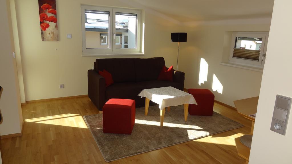 Appartements Gassner บรุค อันแดร์ โกรสส์กลอคเนอร์ชตราสเซอ ภายนอก รูปภาพ